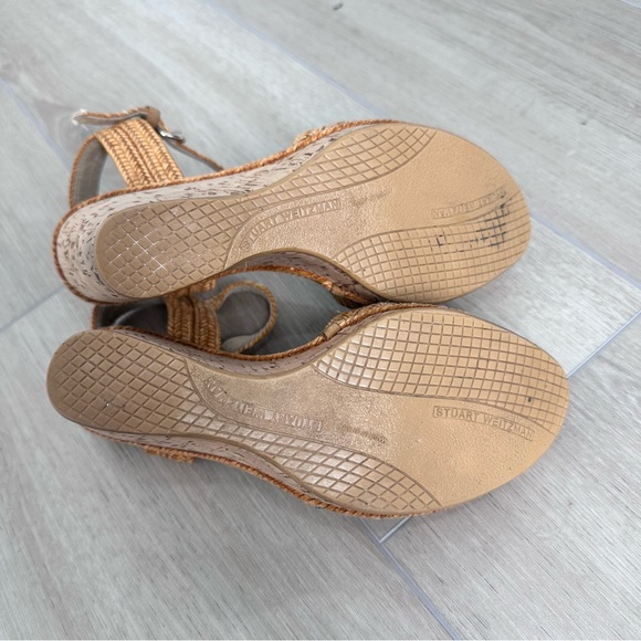 Stuart WEITZMAN minx wedge sandal in camel woven leather beige gold size 8 - Picture 9 of 11